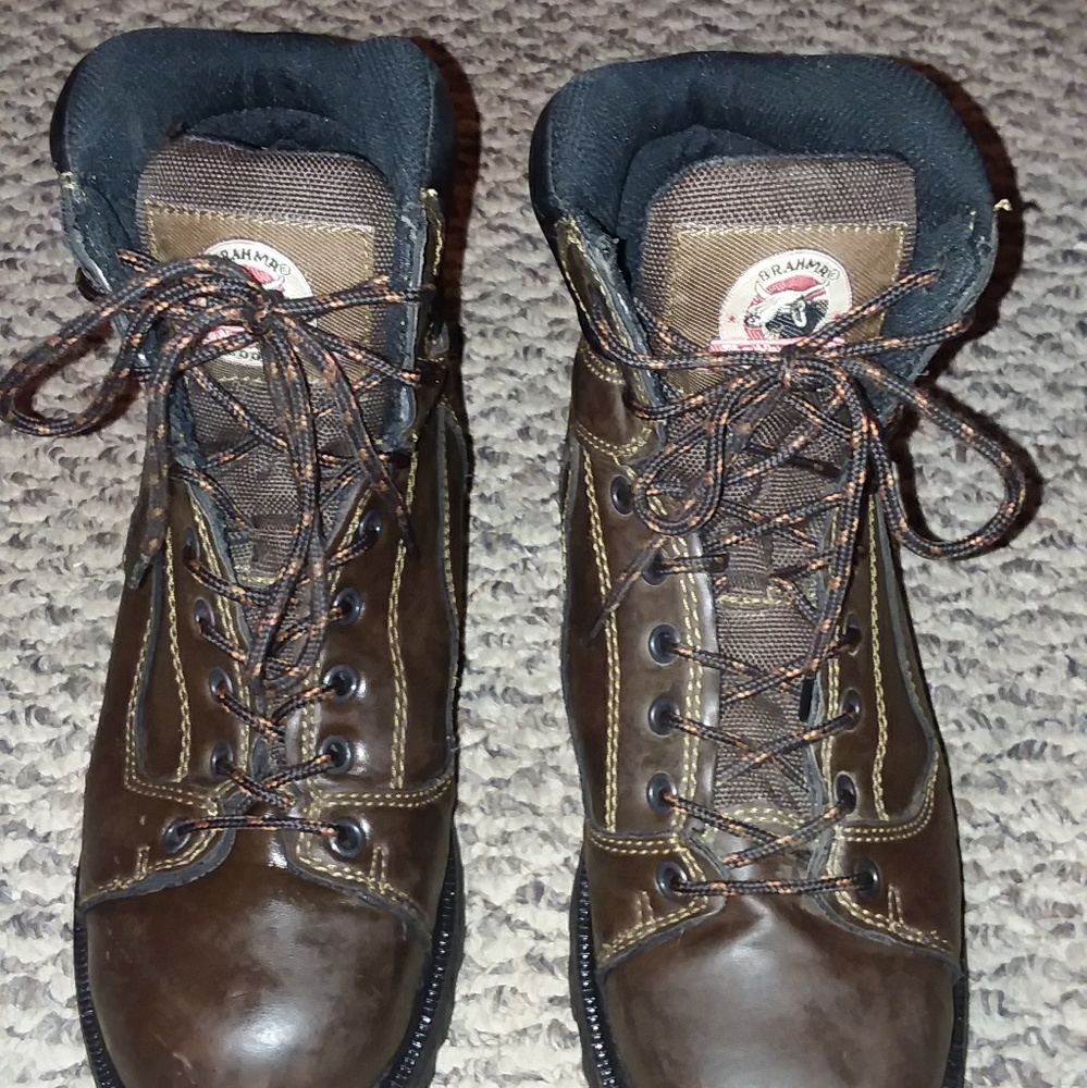 Boots - Picture 5 of 5